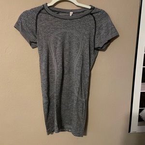 lululemon short sleeve